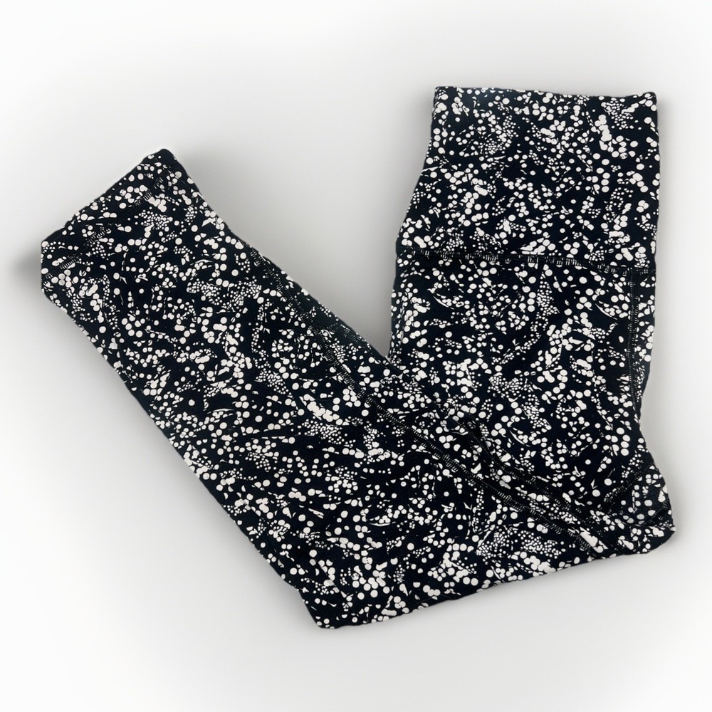 Lululemon Cropped 21" Align Leggings Size 8 Chirasuâ Black